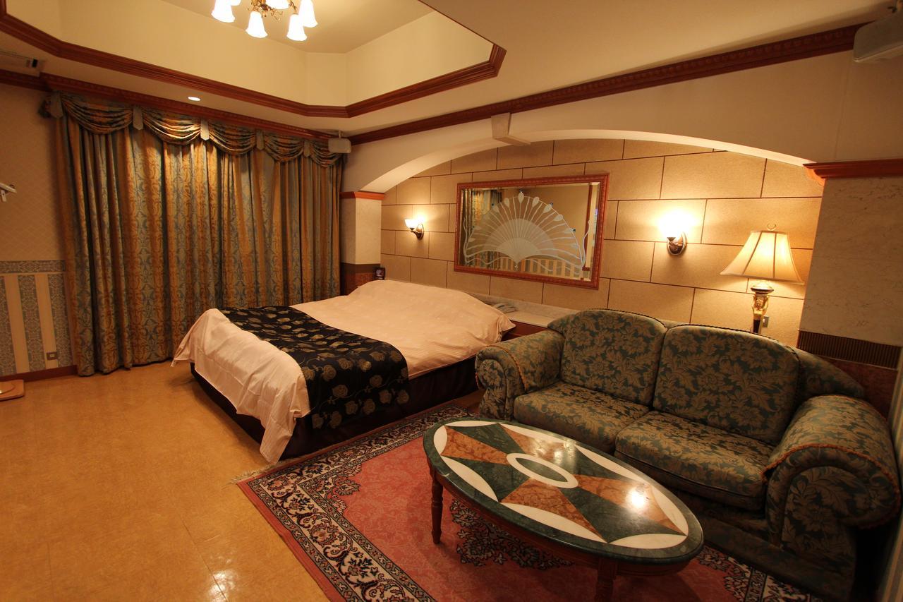 Love hotel Lala (adults Only) 2*